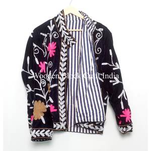 Chaqueta Corta de Terciopelo Suzani con Bordado Chic Hecho a Mano, Chaqueta India con Estampado Floral y Forro de Lana, Chaqueta Floral 100% Algodón para Invierno - Product Image 6
