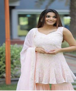 Kurti Ladies Wear African Style Women Wear Beautiful Digital Printed Tops avec Palazzo Edge Cut Long Kurti Office Casual Apparel - Product Image 3