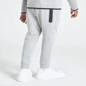 Chándal Deportivo Personalizado para Hombre con Estampado Invernal, 100% Algodón Felpa, Logotipo y Colores Personalizados, Todas las Tallas Disponibles - Product Image 6