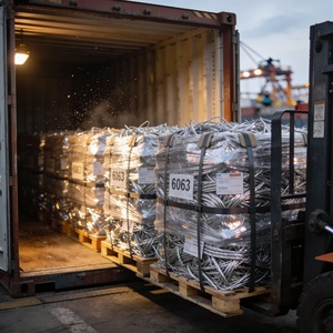 เศษลวดอะลูมิเนียม 6063 คุณภาพสูง รีไซเคิลง่าย สีสว่าง บรรจุเป็นก้อน สำหรับผู้รีไซเคิล โรงหลอม และผู้ผลิต - Product Image 6