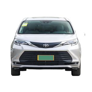 Vehículo Utilitario Deportivo Híbrido Automático E-Four Eléctrico 4x4, 245 HP, Autonomía de +900 km, 6 Bolsas de Aire, Todoterreno, 7 Asientos - Product Image 1