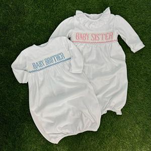 Camicia da Notte per Neonati Jiefute Personalizzata con Smock, Ecologica, Chiusura a Bottoni, Bianca Blu Rosa, Monogramma Personalizzato, per il Ritorno a Casa - Product Image 3