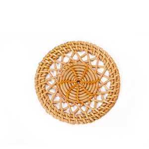 Sophistication économique: Lot de 5 sous-verres ronds en rotin faits à la main au Vietnam avec un design luxueux à bas prix - Product Image 4