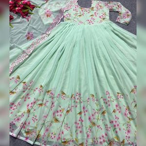 Anarkali de Mujer Elegante de la Mejor Calidad en Faux Georgette con Estampado Digital y Dupatta con Estampado Digital de Diseñador, Compra a un Precio Accesible - Product Image 1