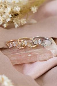 10k or massif poire coupe diamant bague laboratoire cultivé diamant mariage poire coupe Eco diamant bague de fiançailles cadeau pour elle - Product Image 3