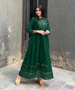 Retro Revival Radiance: <strong>Rediscover</strong> the Charm of Women's Dresses Fashion 2014 - Blend Retro Styles with Modern Flourishes for a