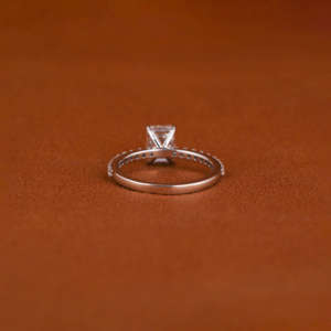 Anillo de Compromiso de Diamante Cultivado en Laboratorio, Anillo de Regalo Fino para Mujer, Chapado en Oro Sólido de 18Kt, Certificado IGI, Lujoso, Estilo de Moda - Product Image 5