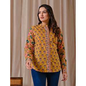 Blusa de Algodón con Estampado Floral Amarillo Intenso, Logotipo Bordado, Cuello Alto y Botones Delanteros, Talla XL, para Oficina - Product Image 4