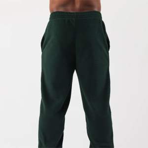 OEM personalizado Joggers hombres entrenamiento Jogging Wear invierno 500gsm grueso Teddy Sherpa Joggers para hombres llano - Product Image 3