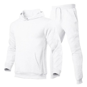 Conjunto Deportivo Personalizado con Sudadera con Capucha Gris, Mezcla de Algodón y Felpa, Estilo Casual y Urbano - Product Image 2