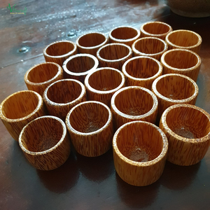 Lot de 10 tasses. Tasse de noix de coco. Tasse de coquille de noix de coco faite à la main avec nom personnalisé pour l'eau froide et la chaleur, cadeaux de haute qualité cadeau significatif - Product Image 5