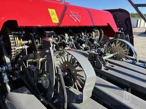 รถแทรกเตอร์ตีนตะขาบ Massey Ferguson 2026 SB.1436DB 4WD รุ่นขายดี พร้อมเครื่องยนต์ เกียร์ มอเตอร์ ลูกปืน และชิ้นส่วนหลัก - Product Image 4