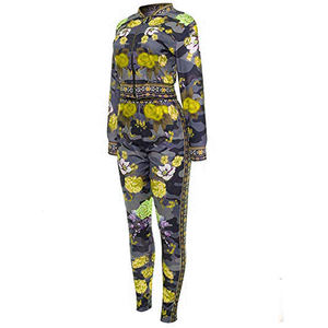 Conjunto Deportivo de Felpa para Mujer, Corte Regular, Otoño-Invierno, Sudadera con Capucha y Pantalones Deportivos Transpirables, Logotipo Frontal, Hecho en Pakistán - Product Image 6