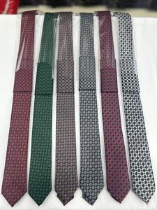 Corbata regular Perfect Fit en corte delgado con tela de poliéster Poliemit - Product Image 3