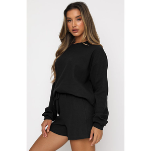 100% Polyester hiver solide ample grande taille décontracté col rond sweats et shorts deux pièces ensemble pour les femmes - Product Image 4