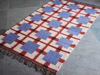 Tapis Kilim en laine tissé à la main moderne Boho Tapis à motif géométrique bleu rouge et à grille Tapis plat pour la décoration du salon