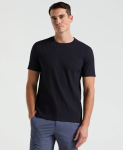 T-shirt décontracté pour hommes Tenue de rue personnalisée Mode quotidienne Fournisseur de vêtements Tissu confortable Approvisionnement en gros en vrac - Product Image 1