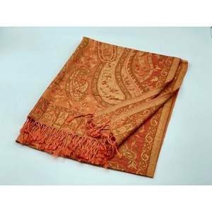 Fabricantes Profesionales Ofrecen Chales Cálidos para Mujer Otoño-Invierno a Precio Económico y MOQ Bajo para Musulmanas - Product Image 6