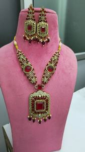 ชุดสร้อยคอโพลกีคุณภาพพรีเมียมแบบดั้งเดิมของอินเดีย เหมาะสำหรับงานปาร์ตี้ งานแต่งงาน มีหลายสีให้เลือก - Product Image 5