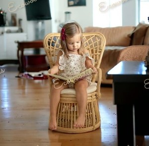 Ensemble de chaises en osier pour adultes et enfants, style vintage, qualité supérieure, écologique, pour intérieur, extérieur, balcon, terrasse et jardin. - Product Image 3