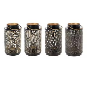 Lanterne en bois Ramadan en métal noir pour la décoration de la maison - Product Image 2