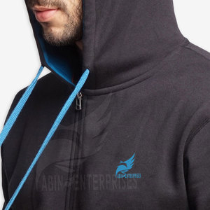 เสื้อฮู้ดซิปผู้ชายคุณภาพสูง ผ้าโพลีเอสเตอร์/คอตตอน สำหรับฤดูหนาว ดีไซน์ลายเรียบ สวมใส่สบาย ทนทาน ระบายอากาศได้ดี - Product Image 4