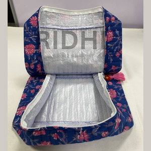 Sac matelassé écologique grand format avec fermeture éclair, bleu, imprimé artisanal, pour usage quotidien, courses, épicerie, voyage - Product Image 6