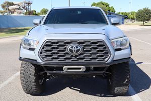 Voiture d'occasion fiable Toyota Tacoma TRD Off-Road Double Cab 4x4 2020 - Product Image 1