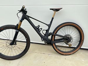 Qualité 2023 Scott Spark 900 Ultimate EVO AXS - Product Image 2