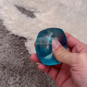 Juguete Antiestrés de Cubo de Hielo 3D, Juguete de Compresión de Rebote Lento, Cubo de Descompresión para Niños y Adultos - Product Image 3