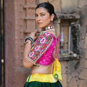 Nouveau Lehenga Choli de créateur en tissu de coton mousseline épais avec imprimé numérique et travail de miroir, séchage rapide, idéal pour les fêtes et les mariages - Product Image 6