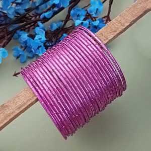 กำไลอินเดียชุดบอลลีวู้ดโลหะเรียบกำไลข้อมือเครื่องประดับสำหรับผู้หญิงและเด็กผู้หญิง (ชุด24ชิ้น) - Product Image 2