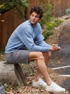 เสื้อสเวตเชิ้ตพรีเมียมสำหรับฤดูหนาว สไตล์สตรีทแวร์ผู้ชาย ทรงโอเวอร์ไซส์ ตกแต่งด้วยลายปักแบบกำหนดเอง ผ้าฝ้ายฟลีซหนานุ่ม ทรงหลวมไหล่ตก สวมใส่สบายๆ แบบลำลอง รับผลิตแบบ OEM - Product Image 6