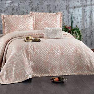 Juego de Cubrecamas Guzide DIAMOND de 4 Piezas, Color Rosa Salmón, 100% Chenilla, Lavable a Máquina, 300 Hilos, Tamaño King, para Uso Doméstico, Hecho en Turquía - Product Image 1