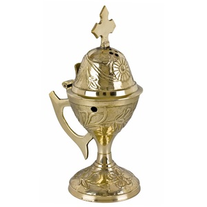 Brûleur à encens arabe en laiton plaqué or au design unique et attrayant avec support design, fabriqué en Inde - Product Image 4