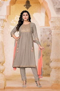 Collection de costumes élégants en lin de rayonne Bombay lourde brodés et nazaréens Dupatta de vêtements indiens et pakistanais - Product Image 4