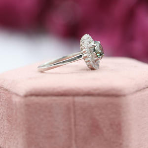 Cut Lab Grown Diamond Double Halo Setting Lujoso anillo de compromiso de oro sólido de 18K Anillo de regalo de moda para mujeres IGI Certified - Product Image 6