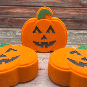 OEM personalizado Natural baño Fizzies Set forma de calabaza Halloween baño para bomba de etiqueta privada al por mayor a granel de Vietnam - Product Image 5
