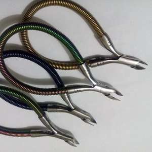 Haute Qualité Manuel En Acier Pinces À Cuticules Poignée En Caoutchouc Vente Chaude Coupe-Ongles pour Orteils Doigts Incarnés Laser Logo Nail Art - Product Image 5