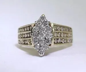 Bague de fiançailles en argent sterling plaqué, avec un cluster de diamants simulés de 3 carats, style vintage, cadeau de fête, anniversaire - Product Image 4