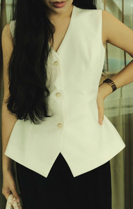 Chaleco Esculpido Más Vendido, Algodón Orgánico, Ropa de Mujer, Servicios ODM, Hecho en Vietnam - Product Image 2