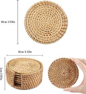 Posavasos de ratán con ángulo de nudo de Vietnam hecho a mano Natural resistente al calor de Color Natural - Product Image 1