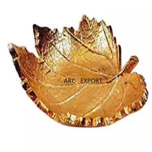 Plateaux de feuilles décoratifs au design merveilleux en métal plateau de service de fruits secs en forme de feuille pour les fournisseurs de gros - Product Image 1