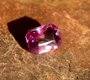 Top Qualité Rare Trouvé Alexandrite Pierres Changement de Couleur Alexandrite Facettes 11CT Emerald cut Alexandrite Naturel CGI Certifié - Product Image 5