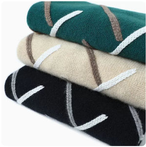 Suéteres de lana de Cachemira para mujer para uso informal Transpirable suave cálido ligero últimos suéteres de invierno con logotipo/tamaño personalizado - Product Image 5