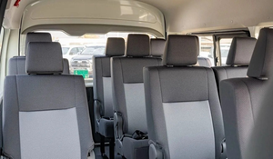 USADO 2023 para Hiace 3.5L Gasolina Techo Alto Volante a la Izquierda Asientos de Cuero 5 Plazas Euro III Cámara Trasera Precio Económico - Product Image 5