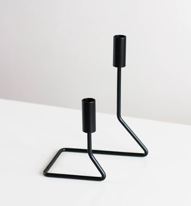 Candelabro cónico estructurado geométrico negro moderno Soporte de vela decorativo de mesa metálico Premium Decoración de Navidad y eventos - Product Image 6