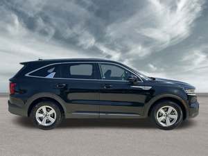 KIA SORENTO LX FWD 2021 d'occasion, conduite à gauche/droite - Product Image 4