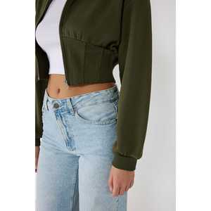 Sudadera con Capucha y Cremallera de Estilo Diario - Product Image 4