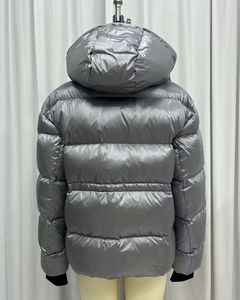 Chaqueta corta de invierno gruesa y cálida para mujer, abrigo de moda acolchado ligero para la temporada, abrigo corto tejido de burbujas - Product Image 3